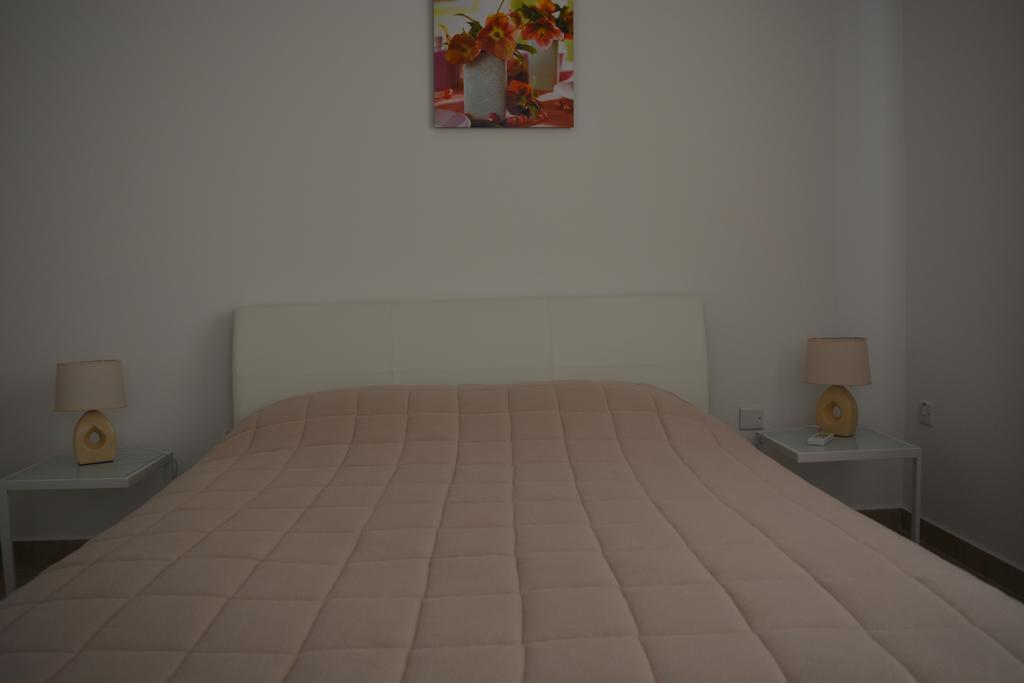 לרנקה P L Panagiotis Apartment מראה חיצוני תמונה
